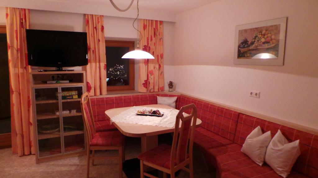 Haus Rainer Matrei in Osttirol Room photo